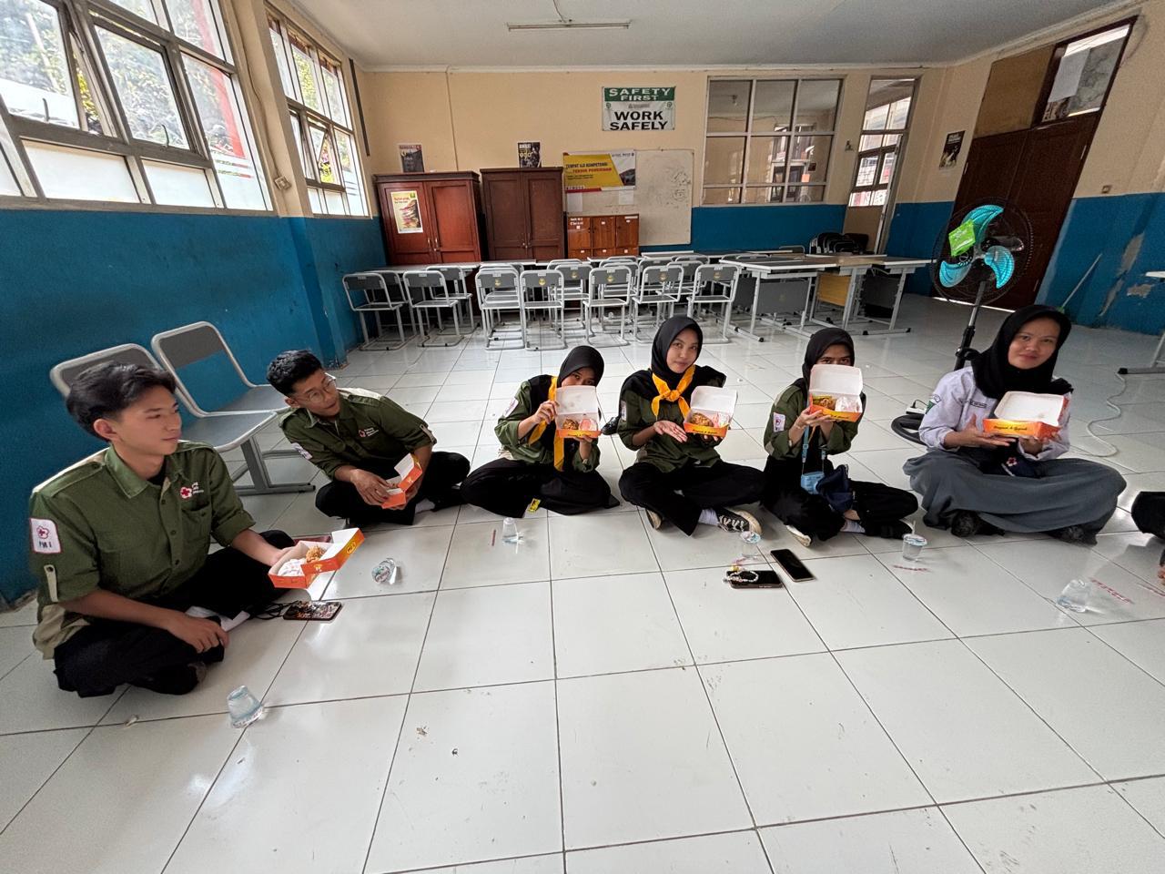 Makan Bersama 4